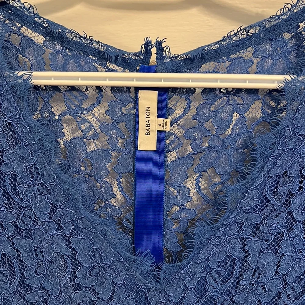 Babaton blue lace dress lined with cap sleeve - Picture 3 of 3
